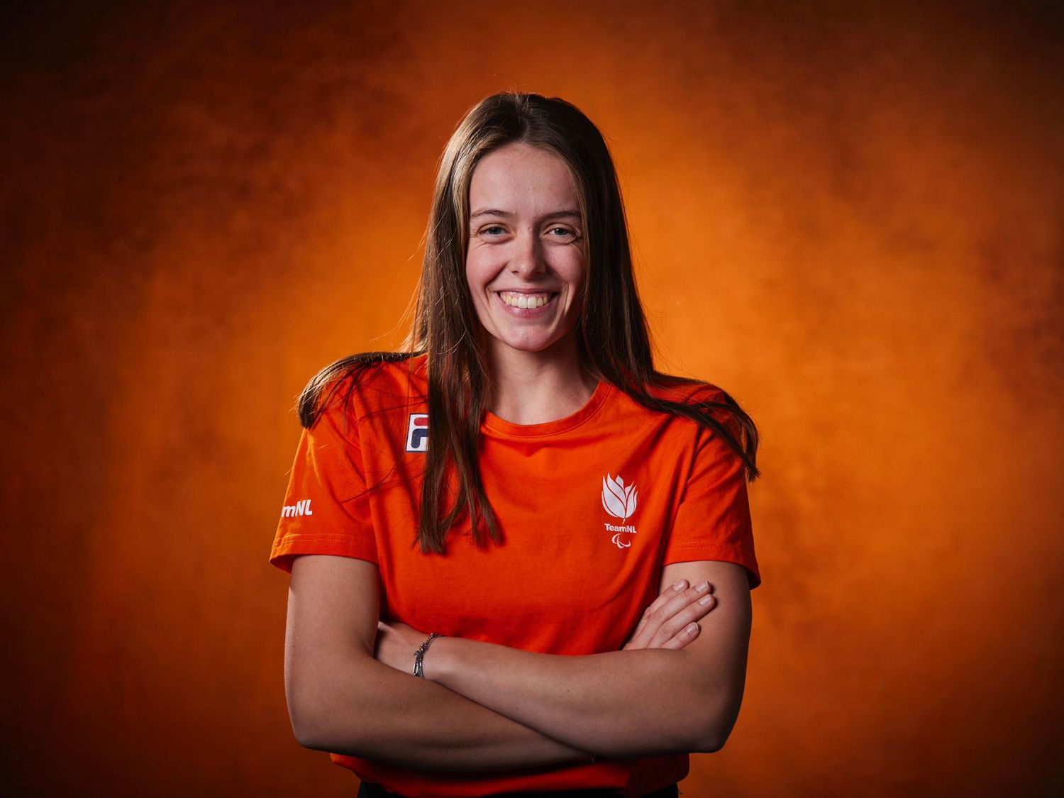 drie giraffes in achter een hek