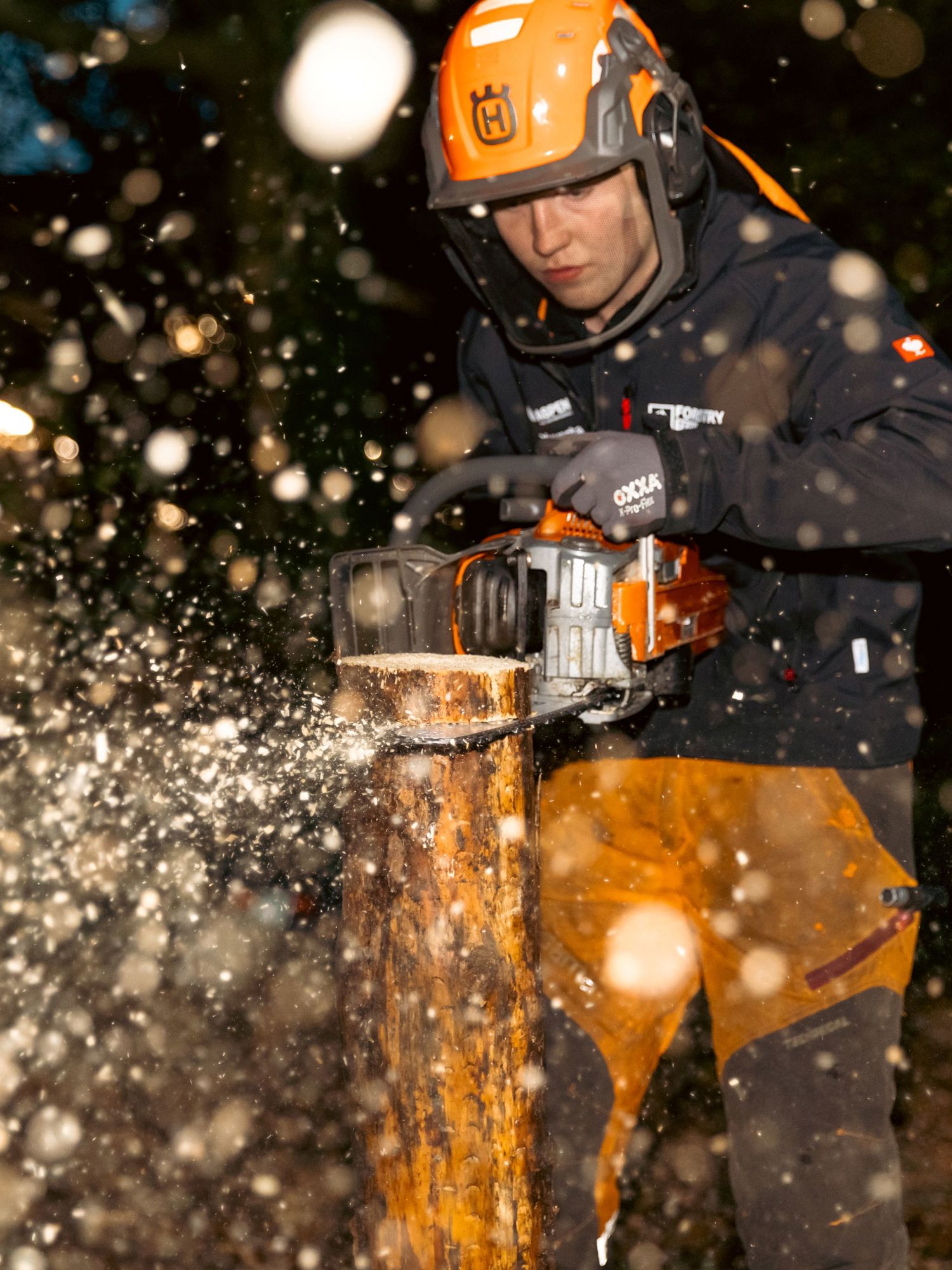 Mbo-studenten op het podium tijdens Skills The Finals 2025